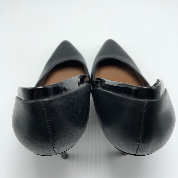 Steve Madden Clydee Leather Pump with Patent - Picture 6 of 8